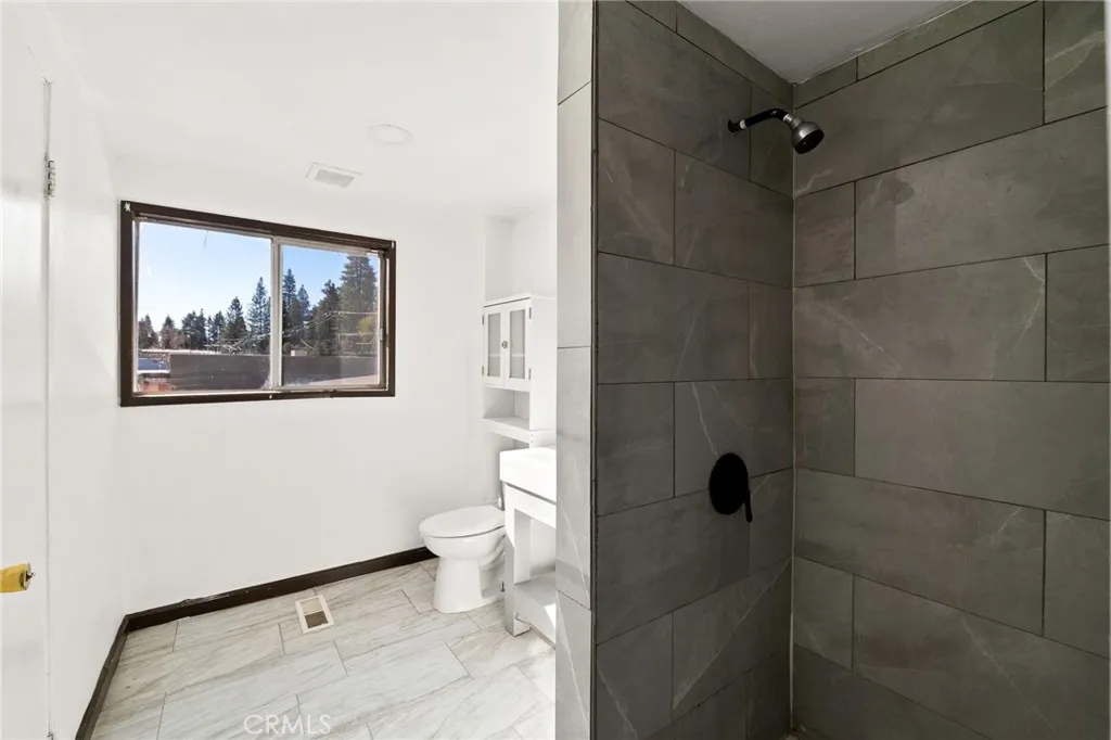 Additional image 67 of 2442 Hunsaker Dr, Running Springs, CA 92382