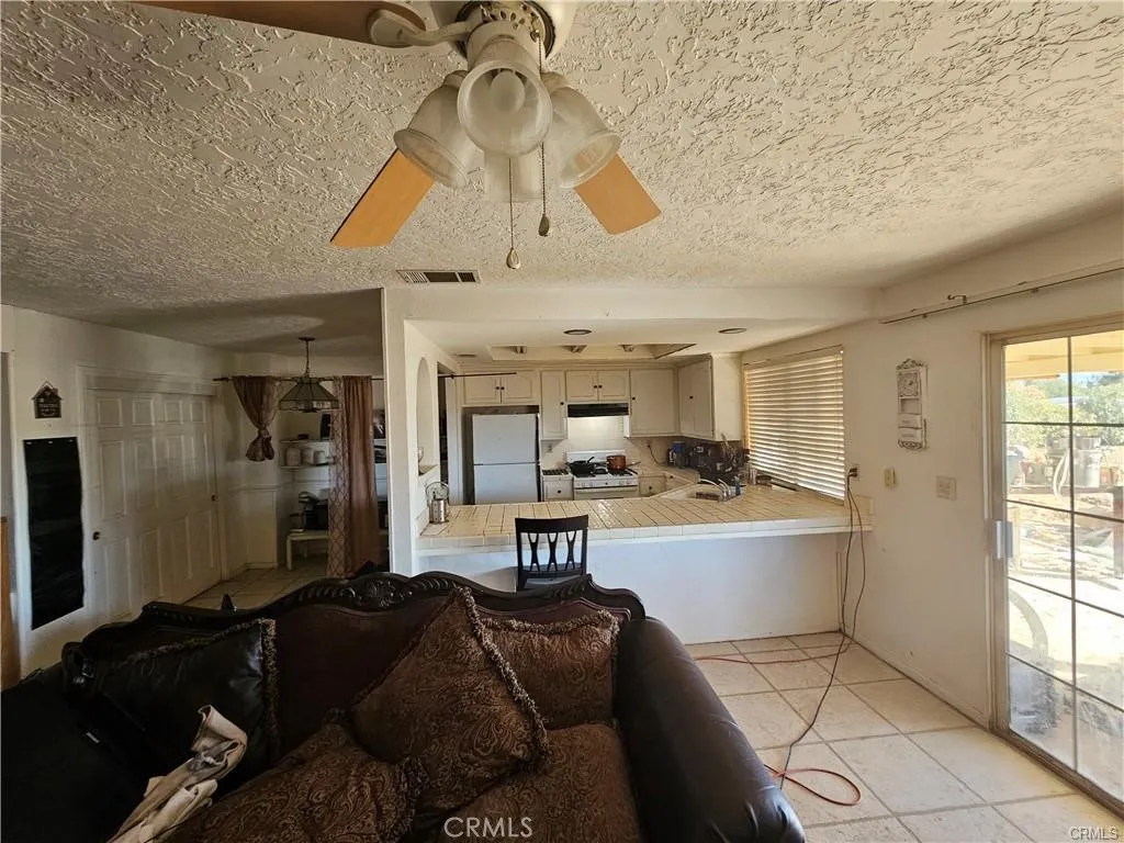 Additional image 5 of 16709 Deodar St, Hesperia, CA 92345