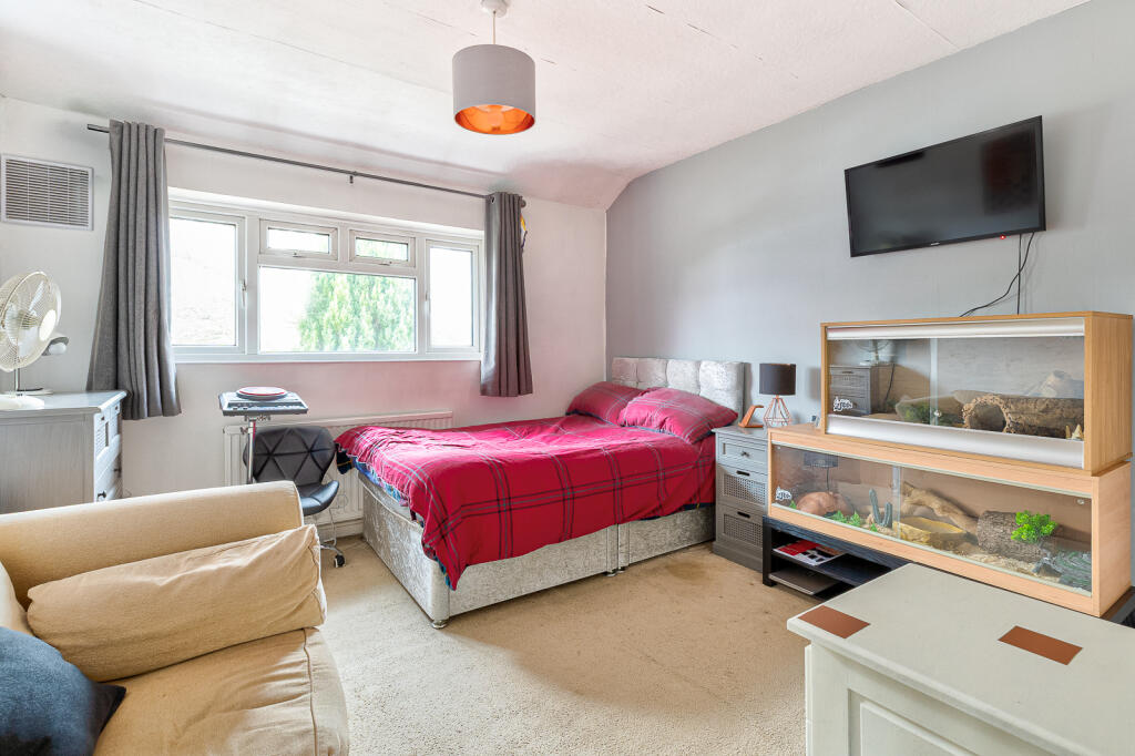 Additional image 11 of High Oaks, St. Albans, Hertfordshire, AL3