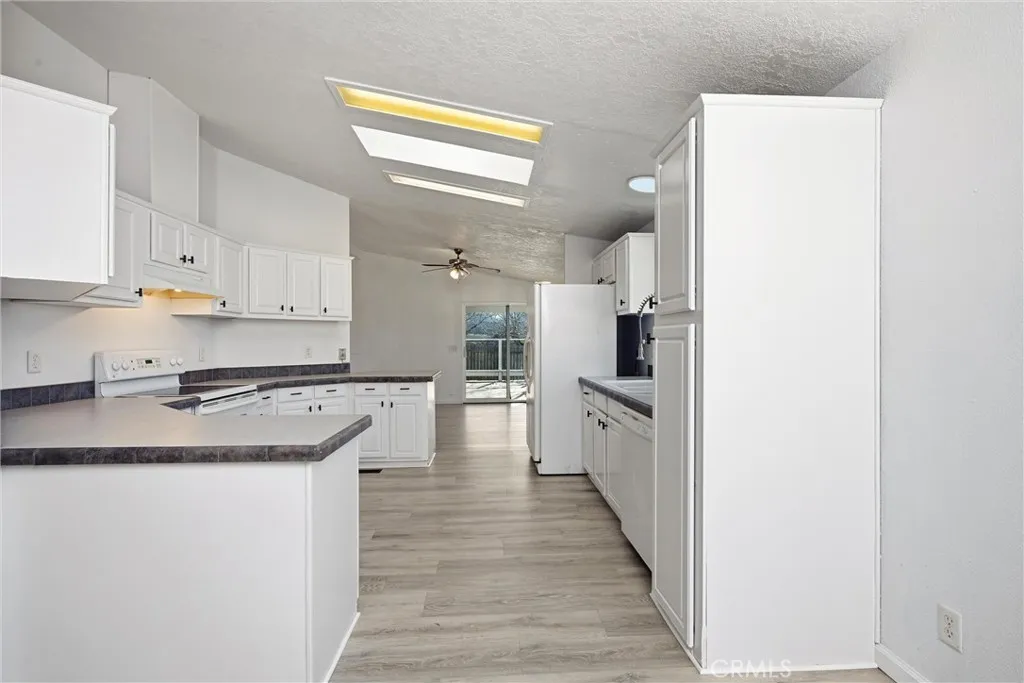 Additional image 51 of 14072 Apple Lane, Clearlake Oaks, CA 95423