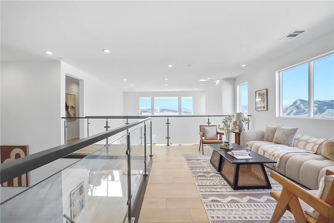 Additional image 84 of 27392 Dialogue Way, Valencia, CA 91381