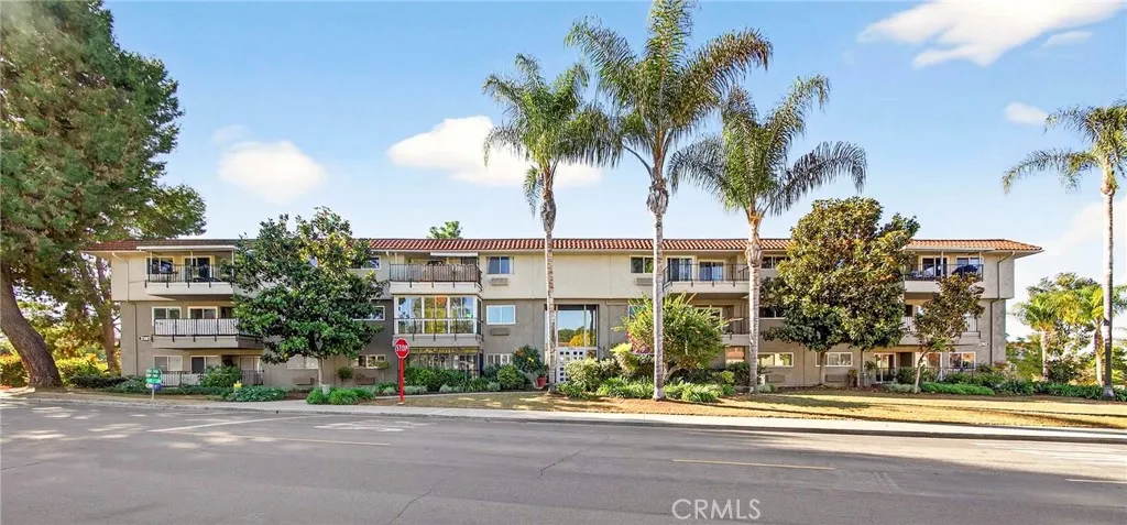 Additional image 75 of 2393 Via Mariposa W Unit 2B, Laguna Woods, CA 92637