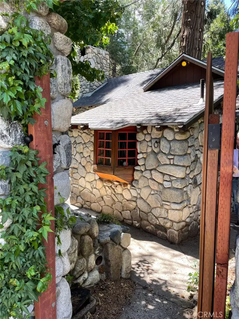 Additional image 52 of 23348 Outlook Ln, Crestline, CA 92325