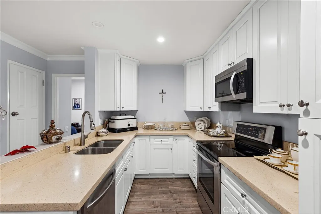 Additional image 15 of 5460 White Oak Avenue Unit D105, Encino, CA 91316