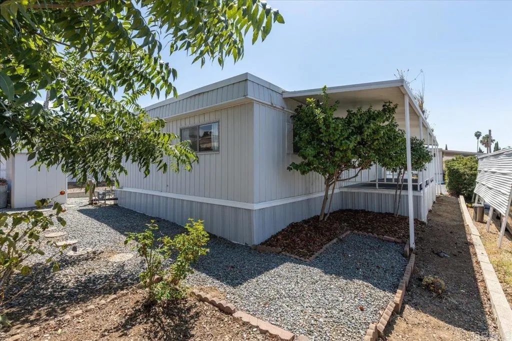 Additional image 51 of 718 Sycamore Avenue Unit 109, Vista, CA 92083