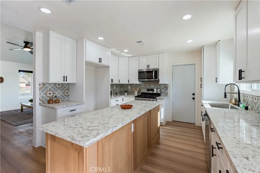 Additional image 8 of 12850 Lakota Rd, Apple Valley, CA 92308