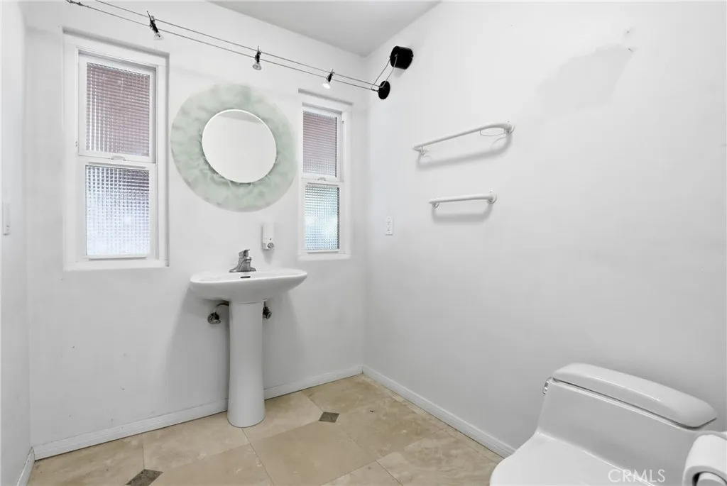 Additional image 102 of 2026 Tudor Ln, Fallbrook, CA 92028