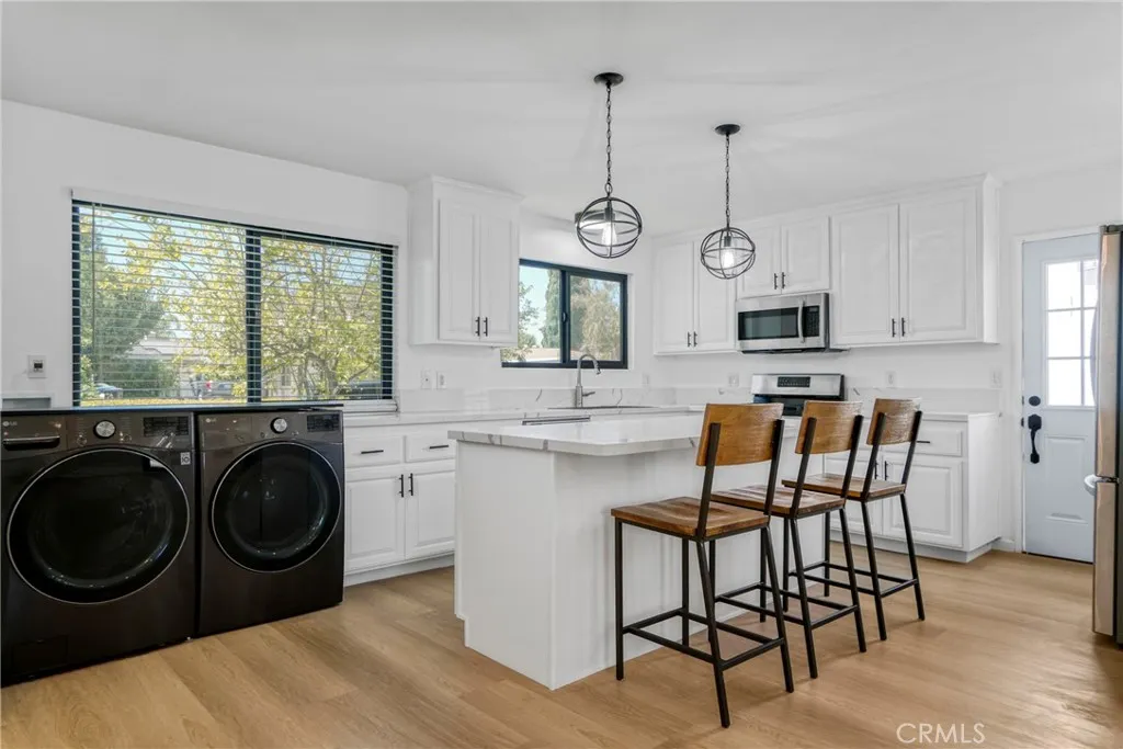 Additional image 12 of 8400 Chimineas Avenue, Northridge, CA 91325