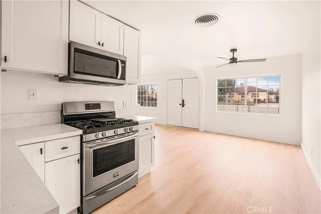 Additional image 41 of 407 4th St, Bakersfield, CA 93304