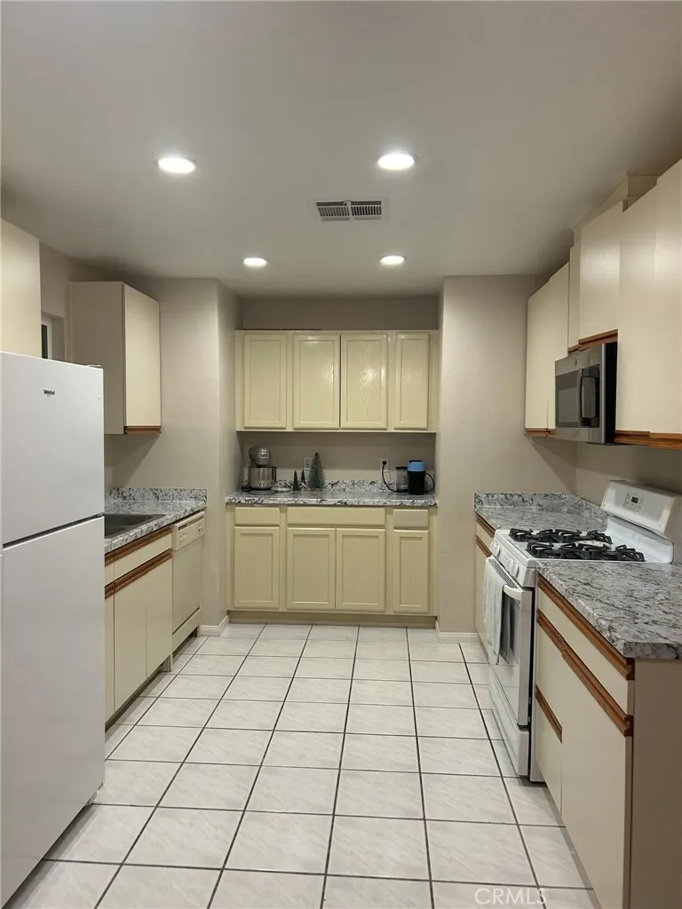 Additional image 20 of 13322 Via Real, Desert Hot Springs, CA 92240