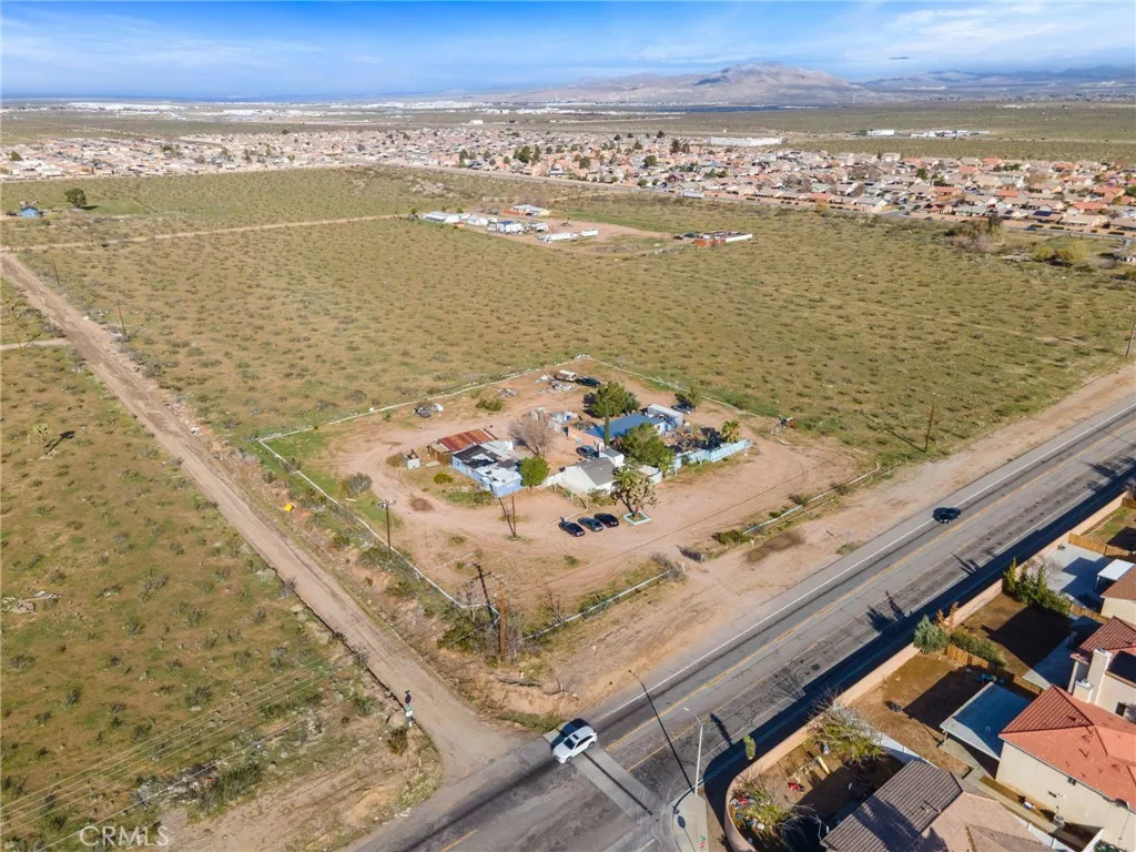 Additional image 4 of 11522 Mojave Drive, Adelanto, CA 92301