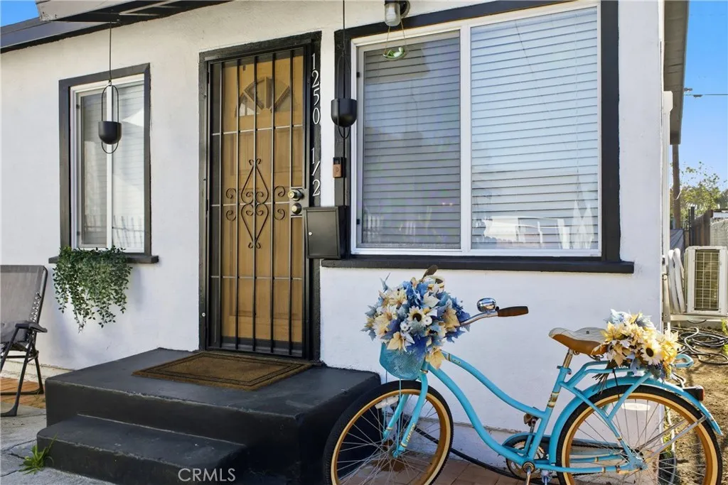 Additional image 3 of 1250 W 87th St, Los Angeles, CA 90044