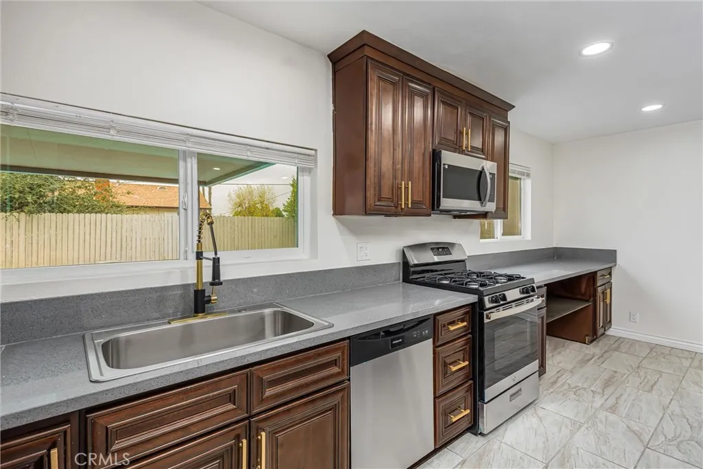 Additional image 62 of 5624 Wadsworth Avenue, Highland, CA 92346