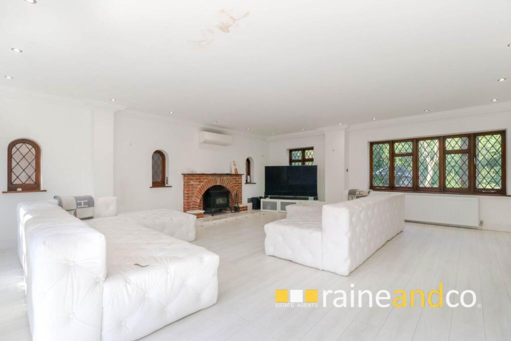 Additional image 3 of Great North Road, Bell Bar, Brookmans Park