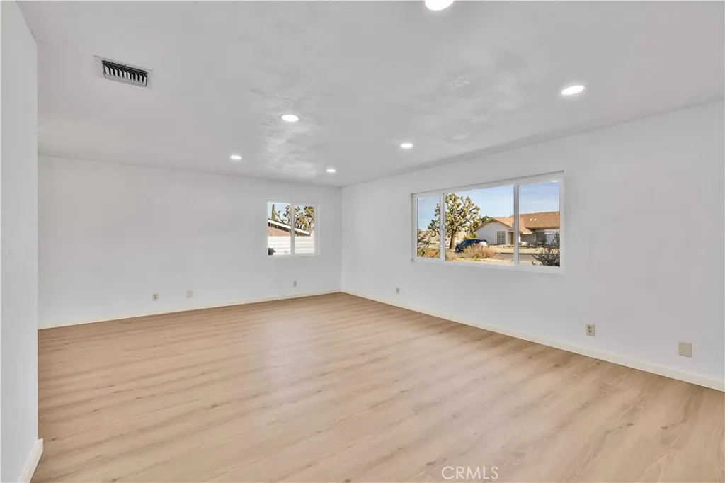 Additional image 6 of 7010 Airway Avenue, Yucca Valley, CA 92284