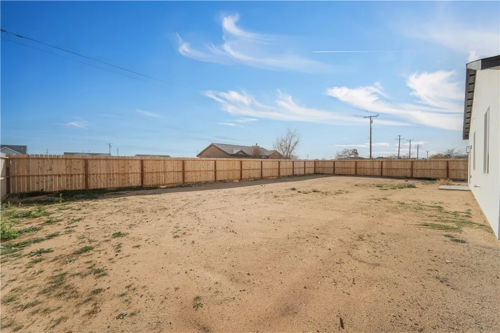 Additional image 17 of 9224 Holly Avenue, California City, CA 93505