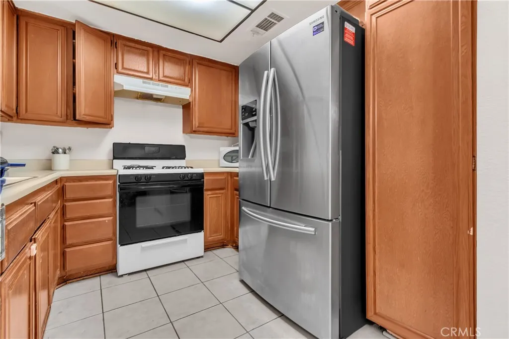 Additional image 43 of 5915 Stafford Avenue Unit K, Huntington Park, CA 90255