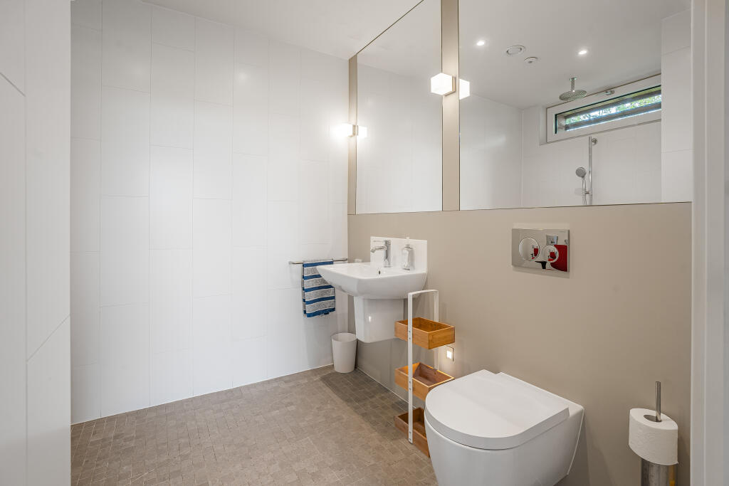 Additional image 16 of Kennel Lane, Kinsbourne Green, Harpenden, AL5