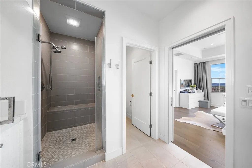 Additional image 60 of 137 Trumpet Flower, Irvine, CA 92618