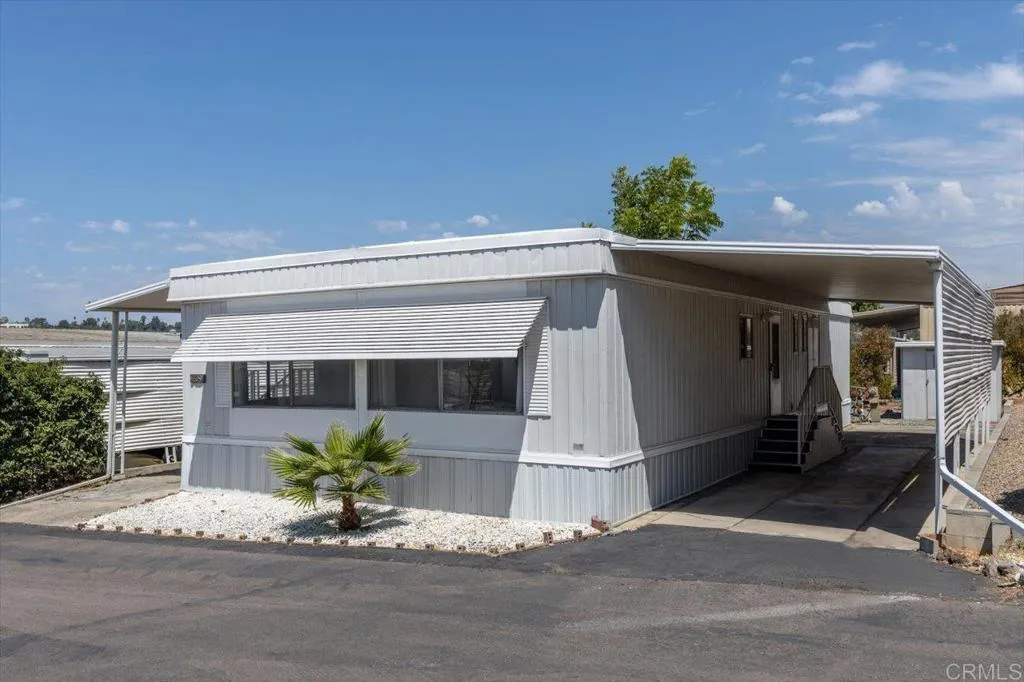 Additional image 27 of 718 Sycamore Avenue Unit 109, Vista, CA 92083