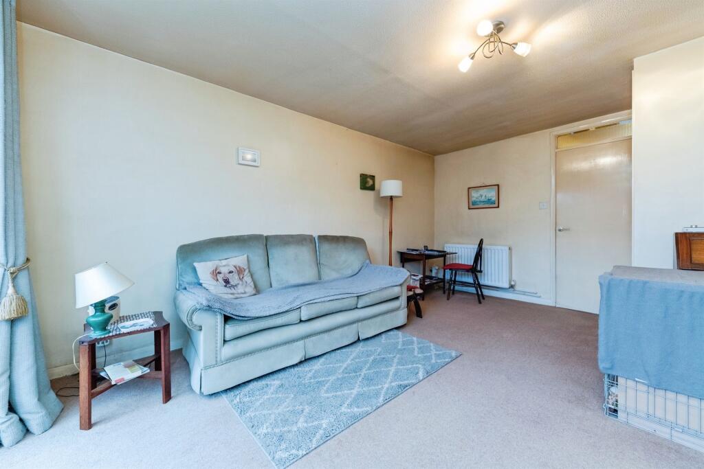 Additional image 19 of Lords Wood, Welwyn Garden City