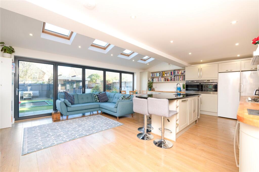 Additional image 5 of Cairns Close, St. Albans, Hertfordshire