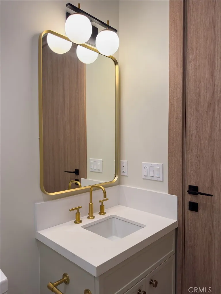 Additional image 66 of 404 16th Street, Manhattan Beach, CA 90266