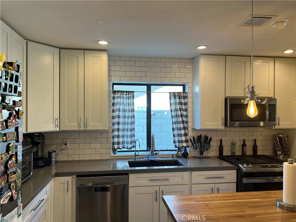 Additional image 6 of 13535 Driftwood Dr, Victorville, CA 92395