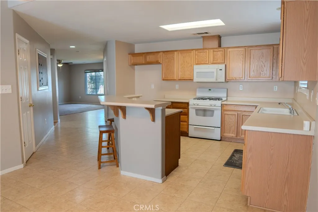 Additional image 22 of 3817 Harris Rd, Bakersfield, CA 93313