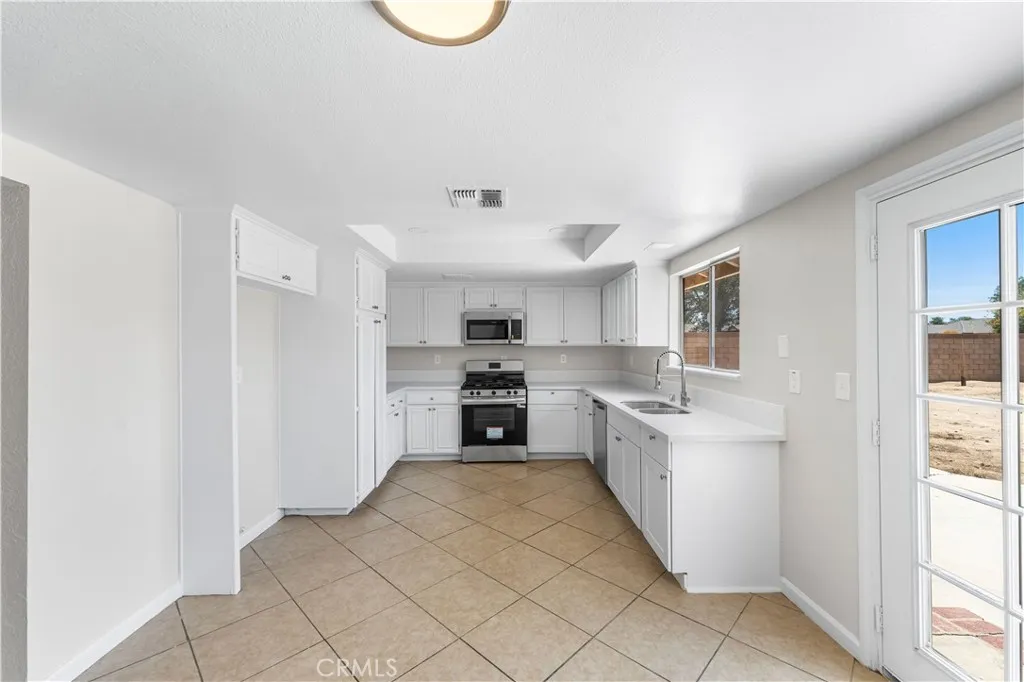 Additional image 50 of 716 E Avenue J5, Lancaster, CA 93535