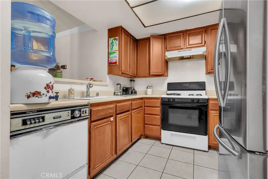 Additional image 42 of 5915 Stafford Avenue Unit K, Huntington Park, CA 90255