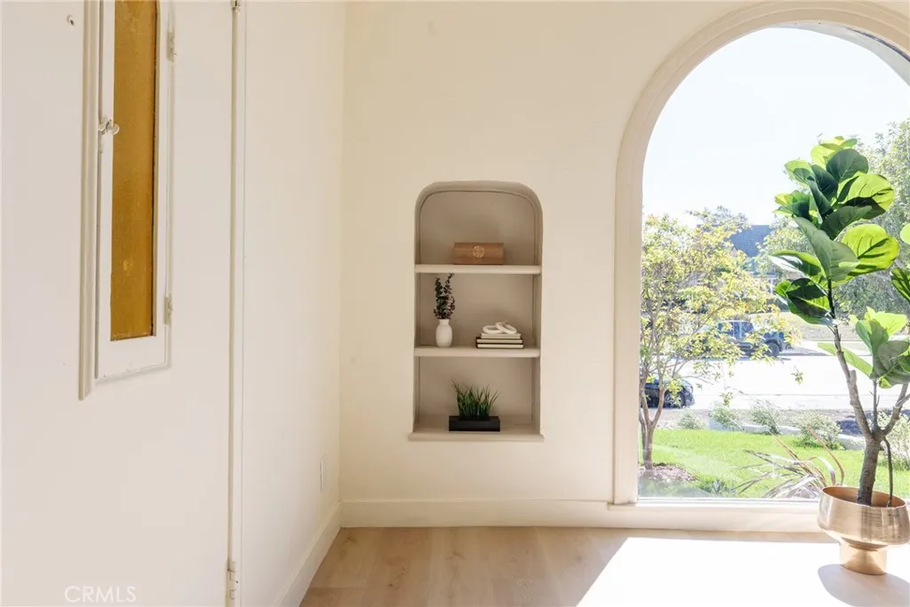 Additional image 15 of 2127 W 76th St, Los Angeles, CA 90047