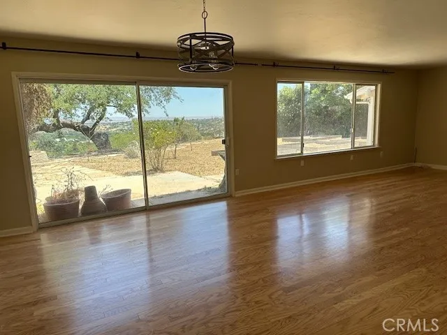 Additional image 21 of 215 Hilltop Dr, Paso Robles, CA 93446