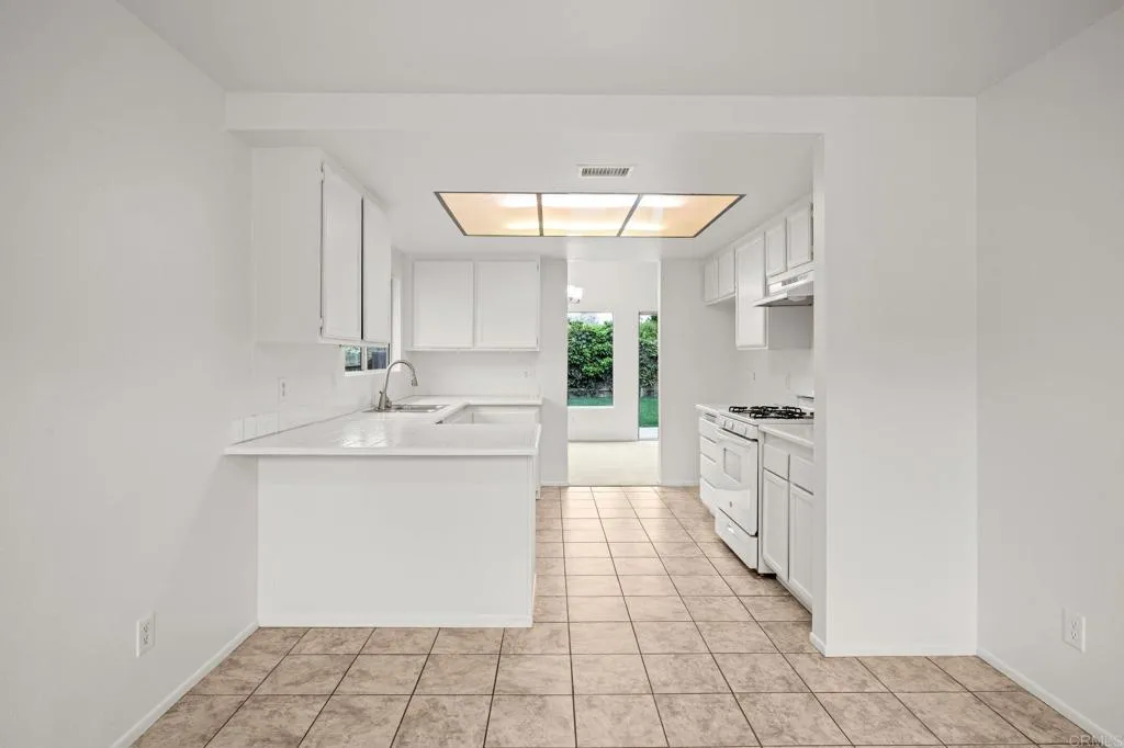 Additional image 7 of 4884 Tarragon Drive, Oceanside, CA 92057