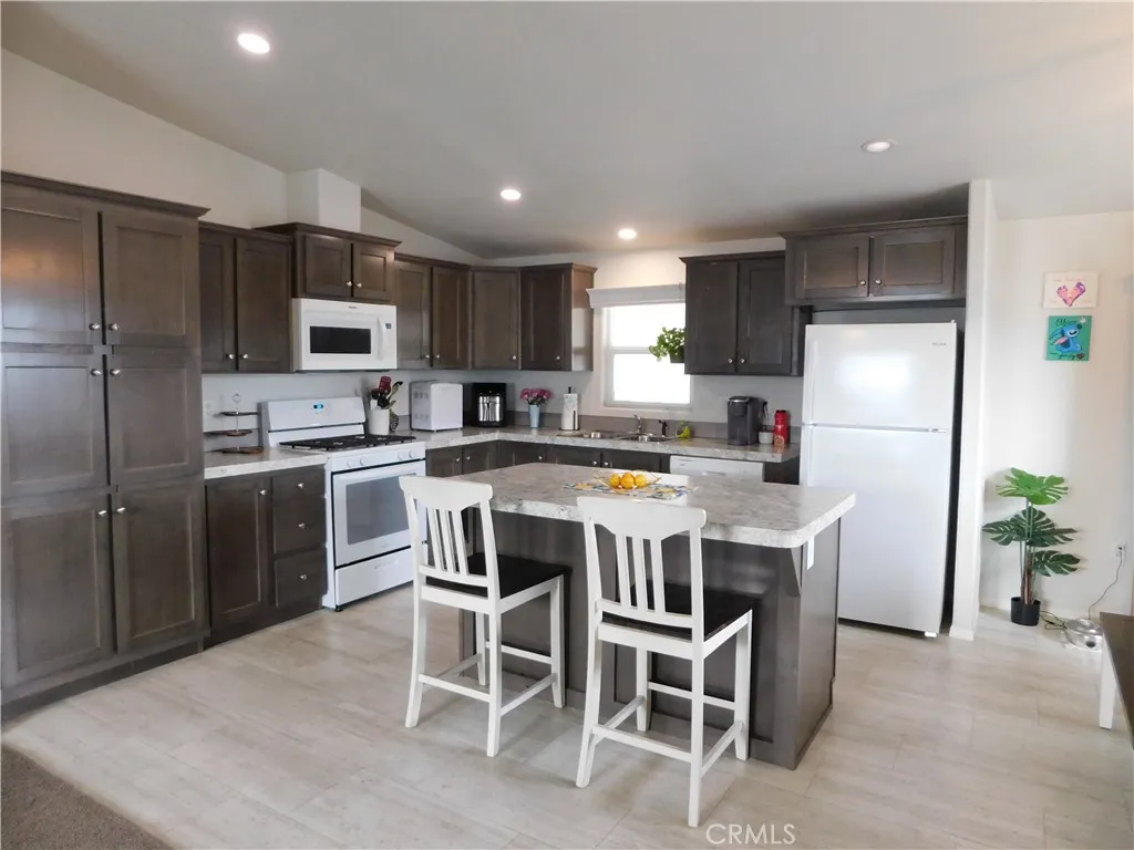 Additional image 51 of 2200 W Wilson St Unit 54, Banning, CA 92220