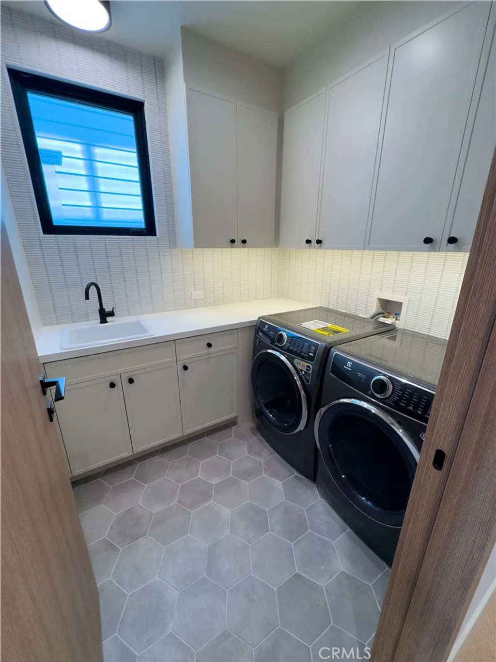 Additional image 50 of 404 16th Street, Manhattan Beach, CA 90266