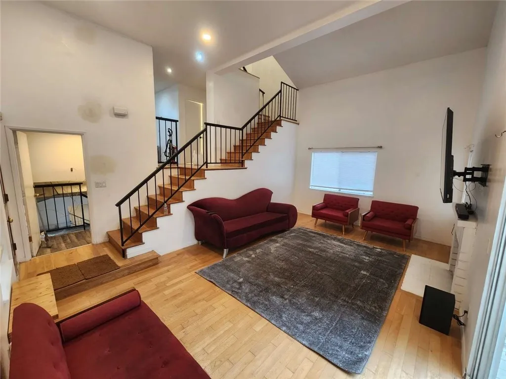 Additional image 6 of 2915 E 60th Pl Unit A, Huntington Park, CA 90255