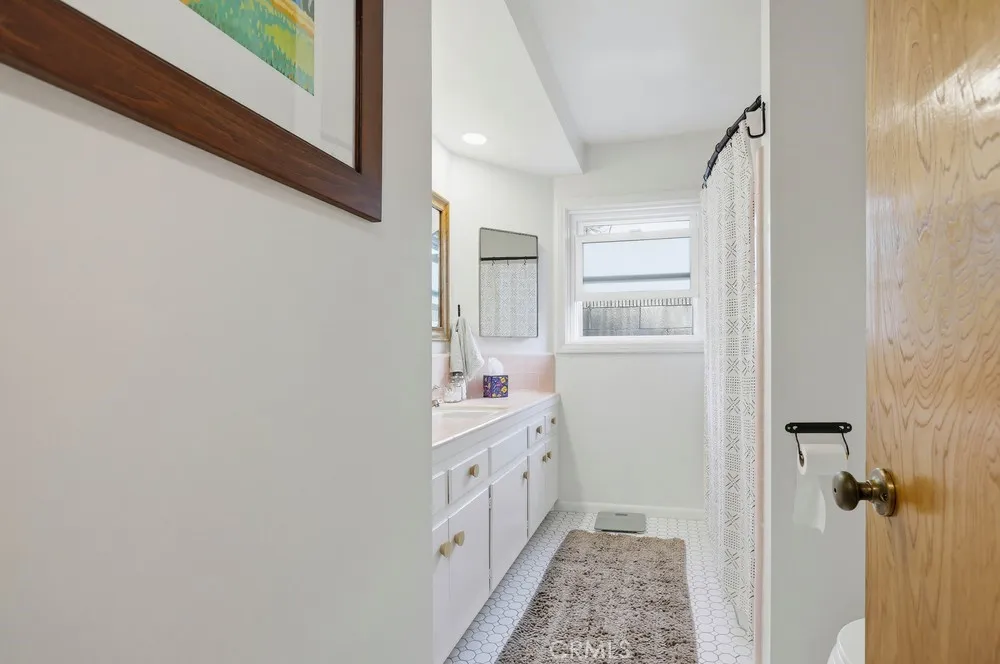 Additional image 87 of 1010 W 21st Street, Santa Ana, CA 92706