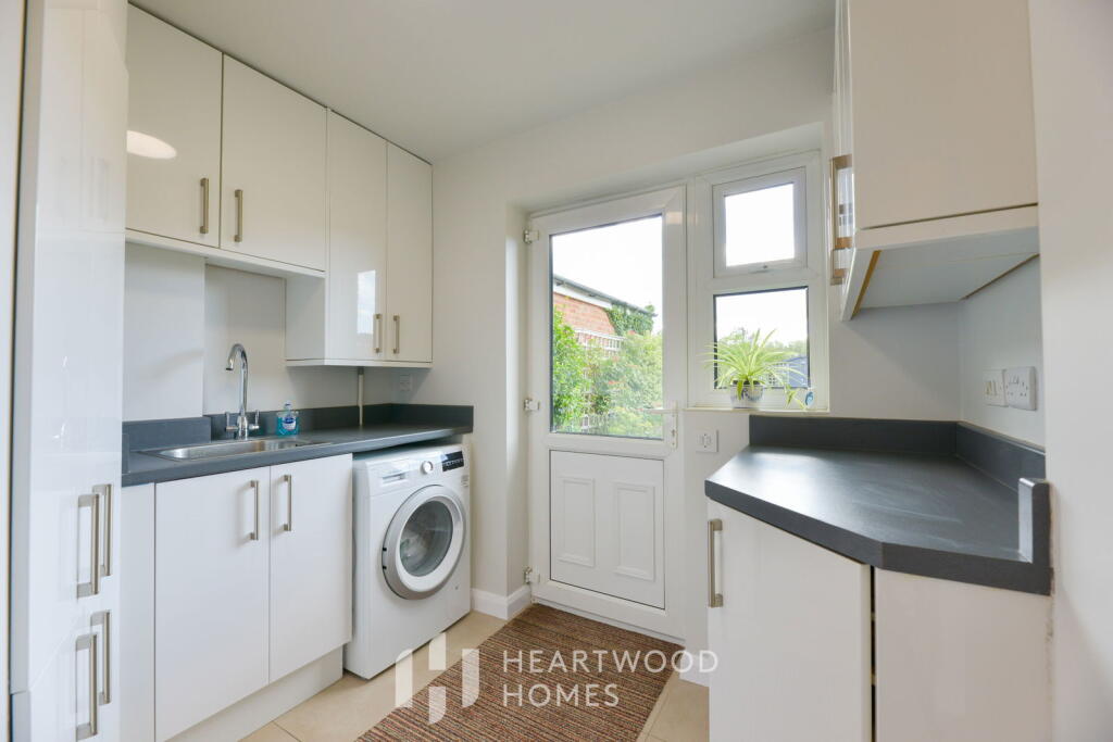 Additional image 8 of Tollgate Road, Colney Heath, St. Albans, AL4 0PY