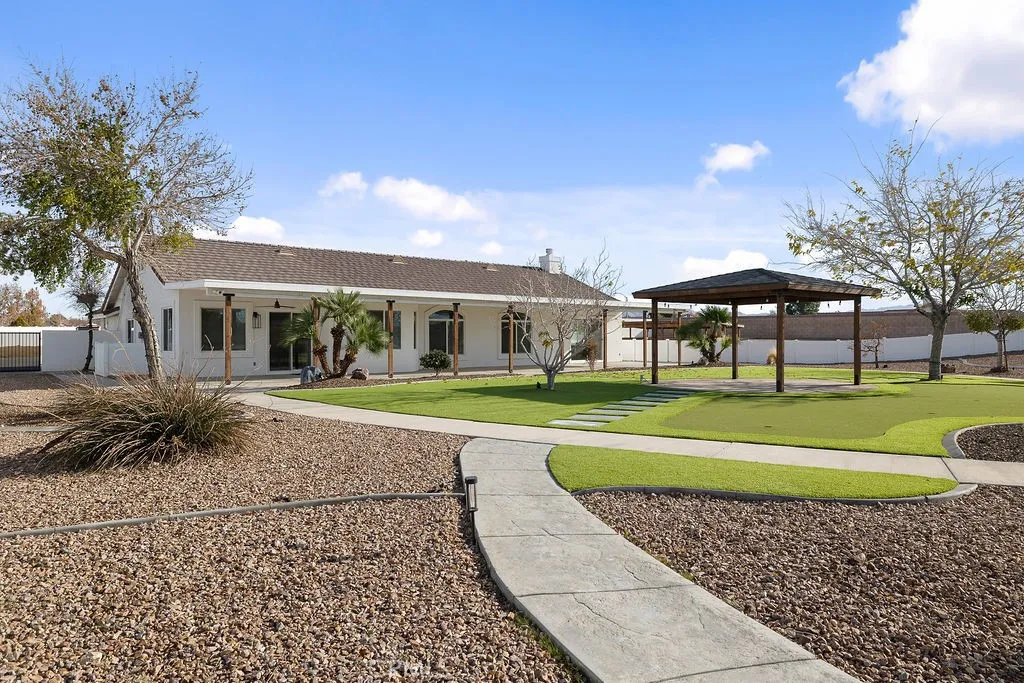 Additional image 130 of 18785 Sahale, Apple Valley, CA 92307