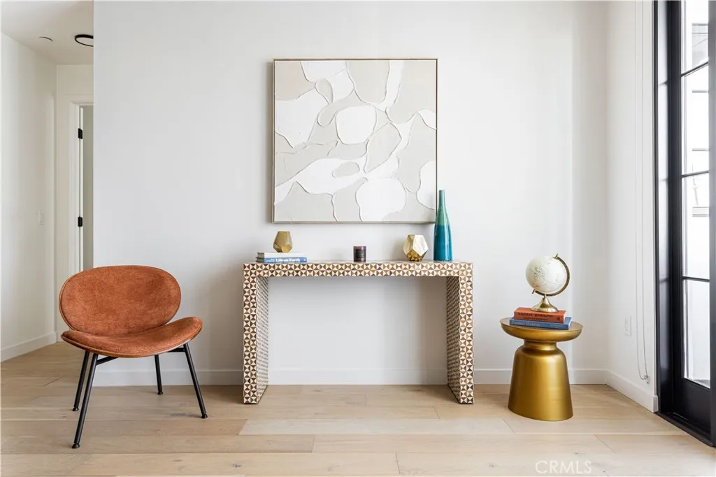 Additional image 4 of 1333 S Orange Grove Avenue Unit 111, Los Angeles, CA 90019