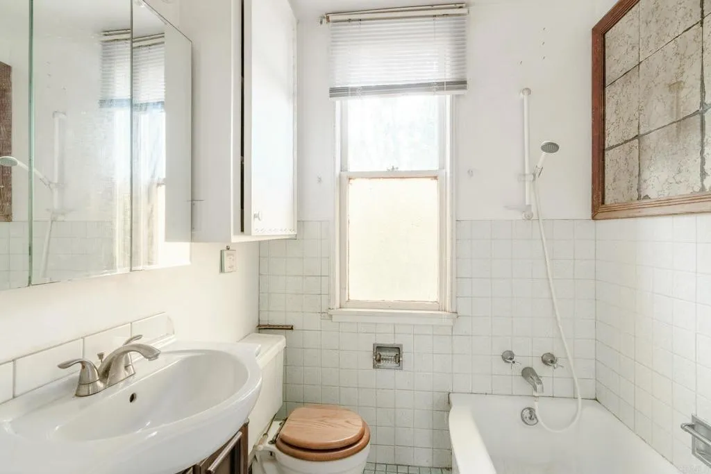 Additional image 52 of 1571 Granite Hills Dr, El Cajon, CA 92019