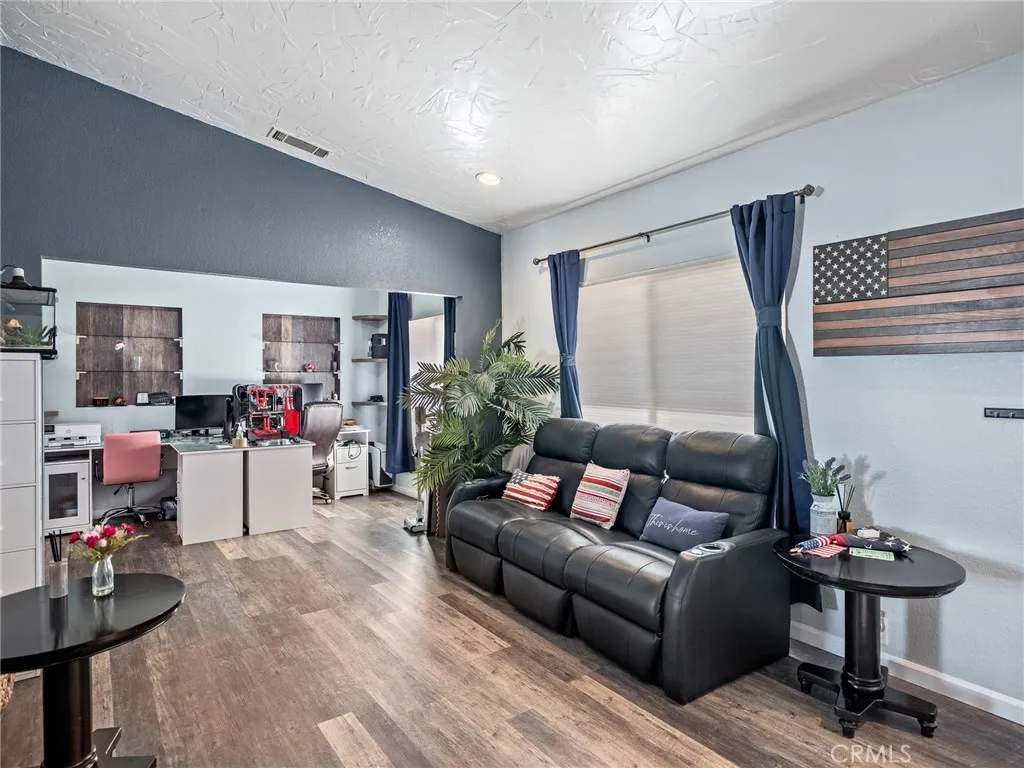 Additional image 53 of 13826 Wawona Rd, Apple Valley, CA 92307