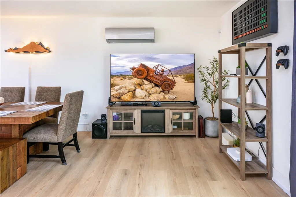 Additional image 13 of 1160 Barbara Ave, Thermal, CA 92274