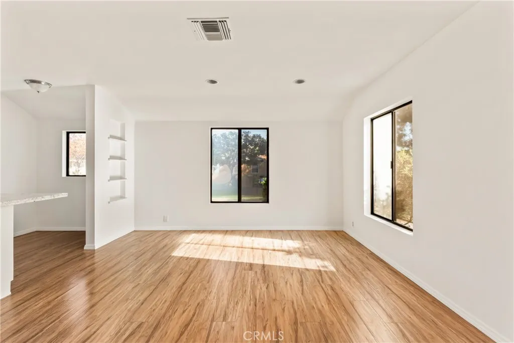 Additional image 44 of 531 N Niagara St, Burbank, CA 91505