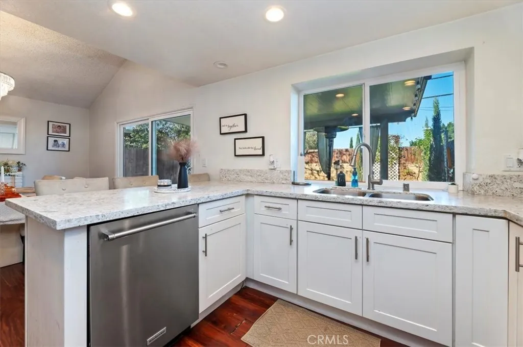 Additional image 54 of 834 Robles Pl, Corona, CA 92882