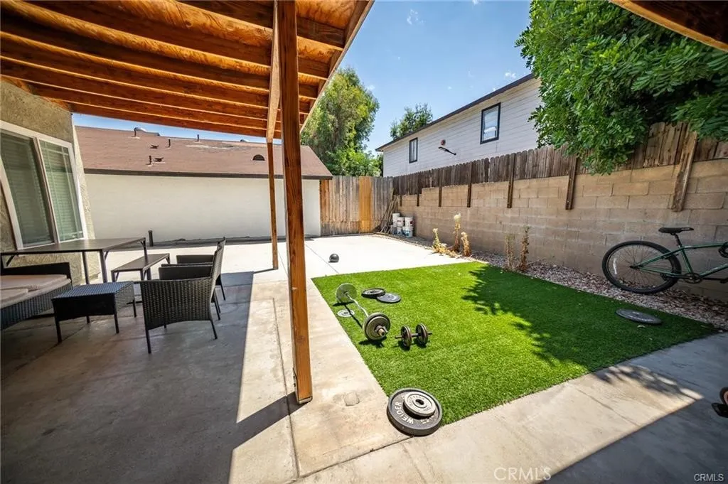 Additional image 19 of 8936 Summerwood Way, Fontana, CA 92335