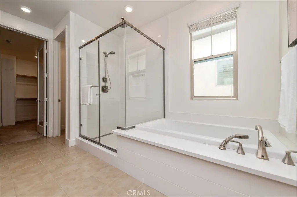 Additional image 29 of 158 Scale, Irvine, CA 92618