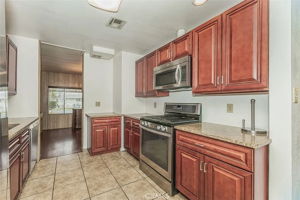 Additional image 15 of 1701 Dinuba Avenue Unit 1, Selma, CA 93662