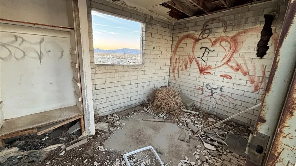Additional image 42 of 12148 Wilshire Rd, Lucerne Valley, CA 92356